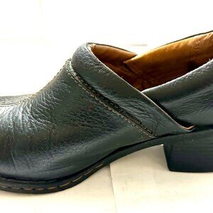 WOMENS BORN BLACK LEATHER SLIP ON CLOGS SHOES SZ US 7.5